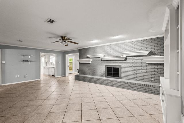 38 White Oak Dr, Conway, AR 72034