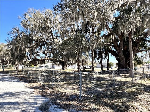 4040 S Edgewater CIR, Labelle, FL 33935