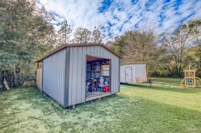 5279 Willard Norris Rd, Milton, FL 32570