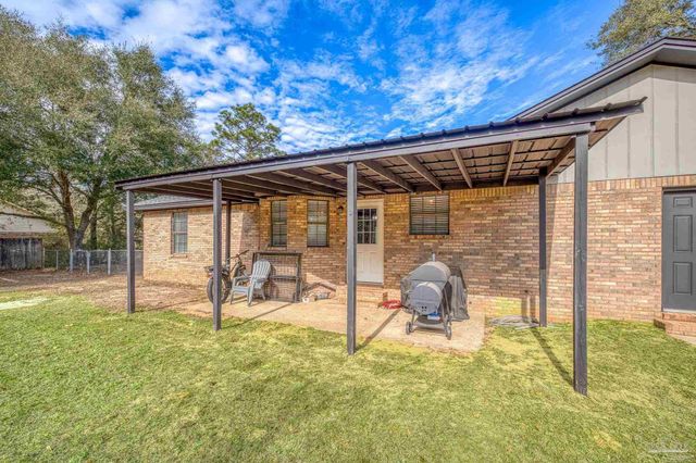 5279 Willard Norris Rd, Milton, FL 32570