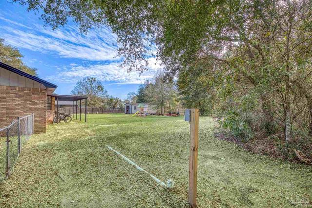 5279 Willard Norris Rd, Milton, FL 32570