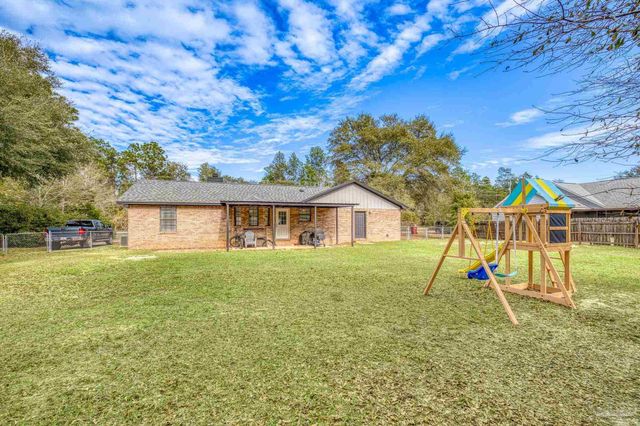 5279 Willard Norris Rd, Milton, FL 32570