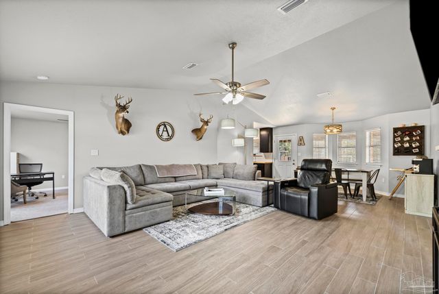 5279 Willard Norris Rd, Milton, FL 32570