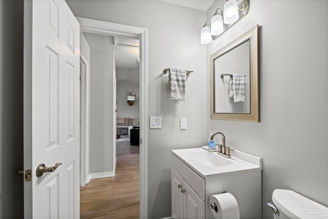 5279 Willard Norris Rd, Milton, FL 32570