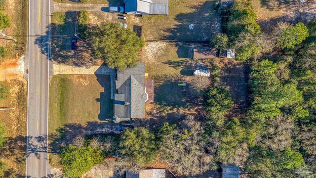 5279 Willard Norris Rd, Milton, FL 32570