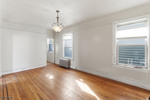 303 Clifton Ave, Newark City, NJ 07104