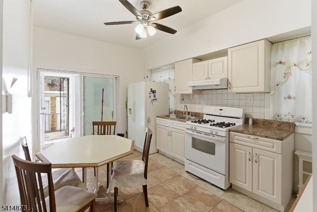 303 Clifton Ave, Newark City, NJ 07104