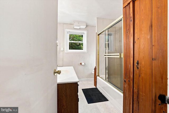35 ORCHARD RD, Lancaster, PA 17601