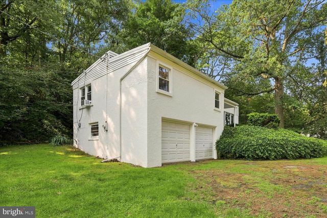 35 ORCHARD RD, Lancaster, PA 17601