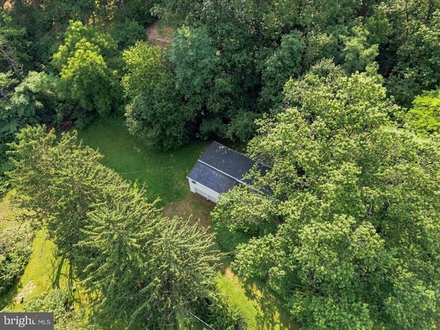 35 ORCHARD RD, Lancaster, PA 17601