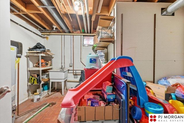 2324 N 113th Street, Omaha, NE 68164