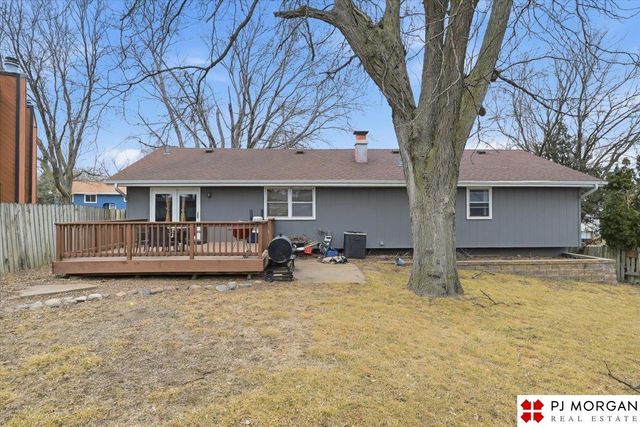 2324 N 113th Street, Omaha, NE 68164