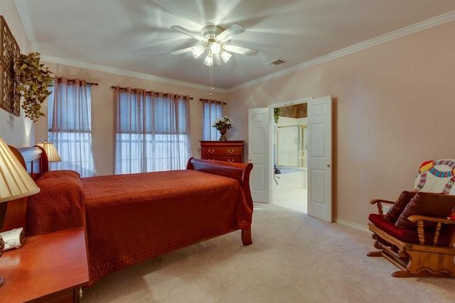 801 Steeps Court, Euless, TX 76039