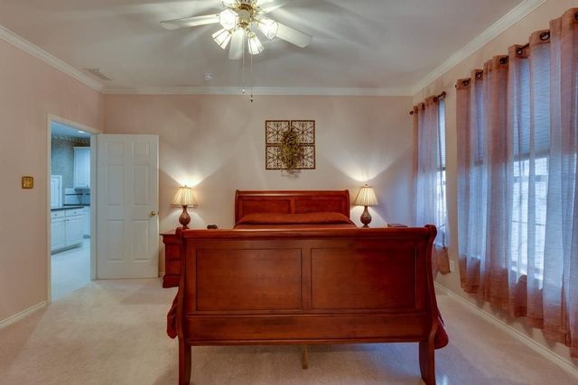 801 Steeps Court, Euless, TX 76039