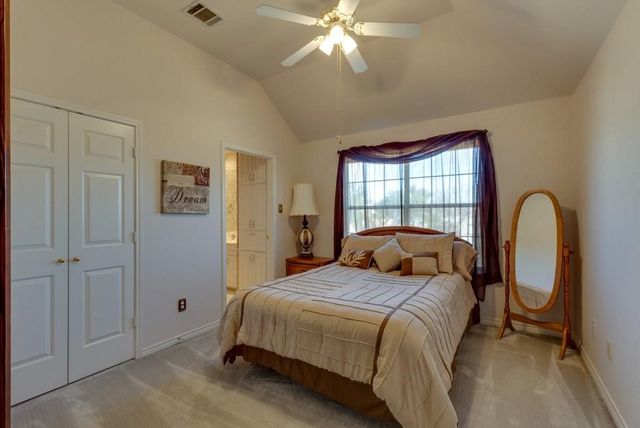 801 Steeps Court, Euless, TX 76039