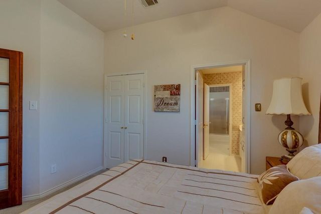 801 Steeps Court, Euless, TX 76039