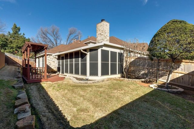 801 Steeps Court, Euless, TX 76039
