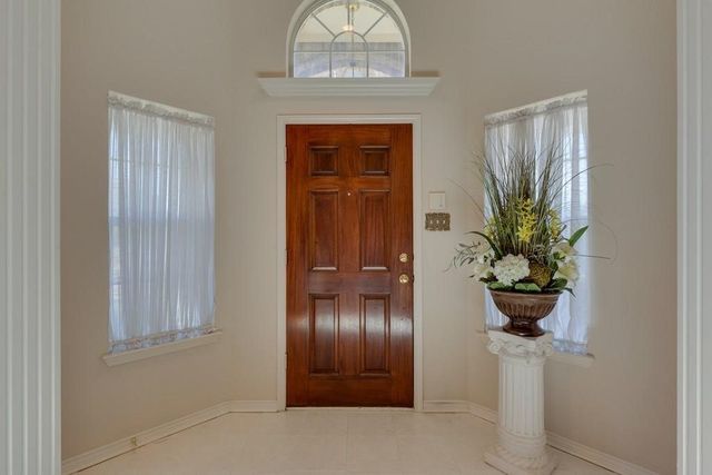 801 Steeps Court, Euless, TX 76039