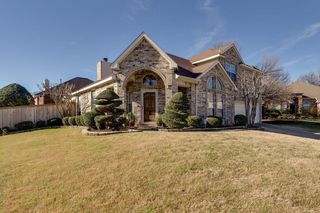 801 Steeps Court, Euless, TX 76039