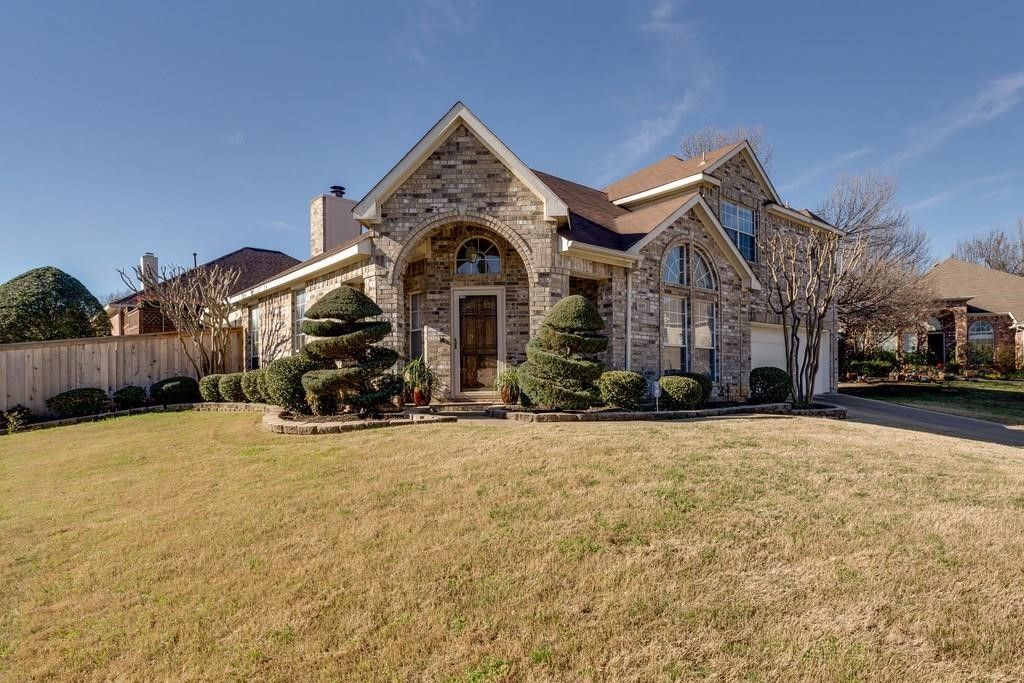 801 Steeps Court, Euless, TX 76039