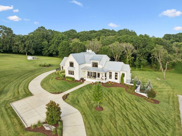 2650 Finley Ridge Lane, Nolensville, TN 37135