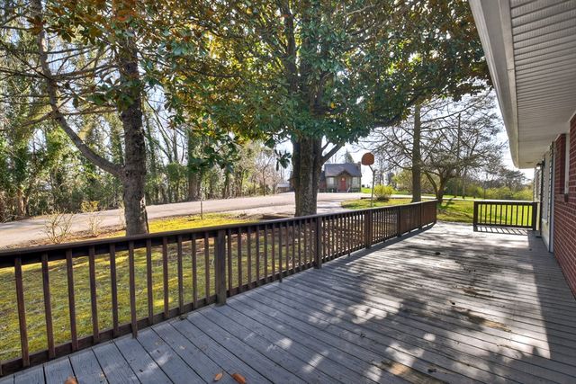 164 Marlette Drive, Mccaysville, GA 30555