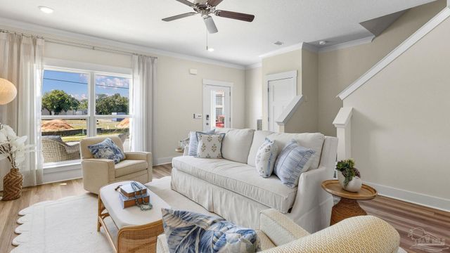 1330 W Zarragossa St, Pensacola, FL 32502