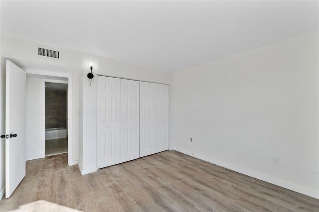4174 Inverrary Drive 1002, Lauderhill, FL 33319