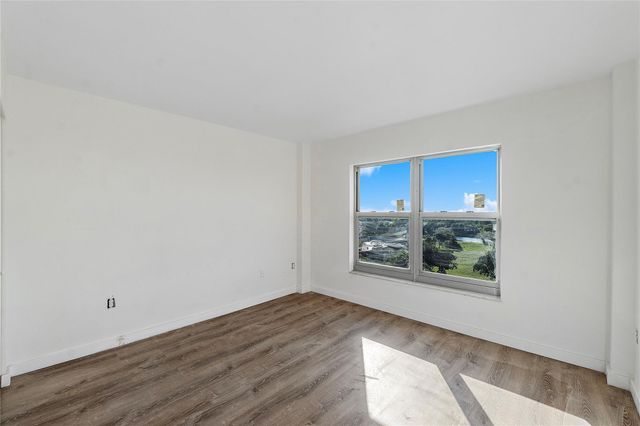 4174 Inverrary Drive 1002, Lauderhill, FL 33319