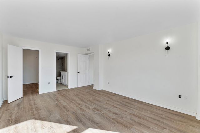 4174 Inverrary Drive 1002, Lauderhill, FL 33319