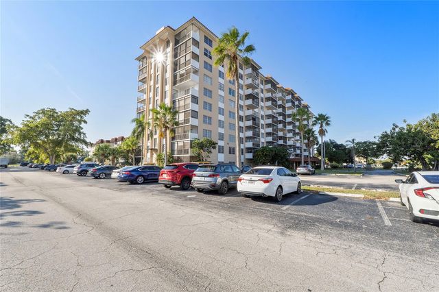 4174 Inverrary Drive 1002, Lauderhill, FL 33319