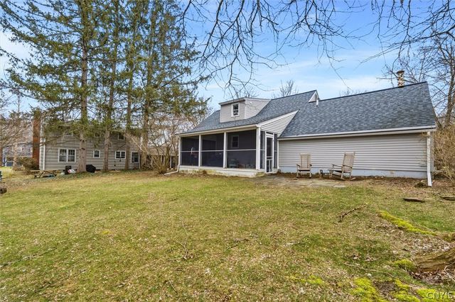 105 Vanida Lane, Manlius, NY 13066