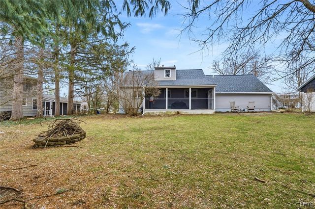 105 Vanida Lane, Manlius, NY 13066