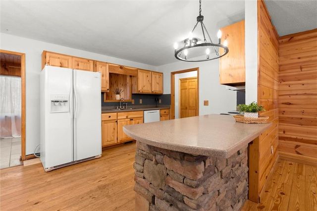 425 Enchanted Woods Dr, Blairsville, GA 30512