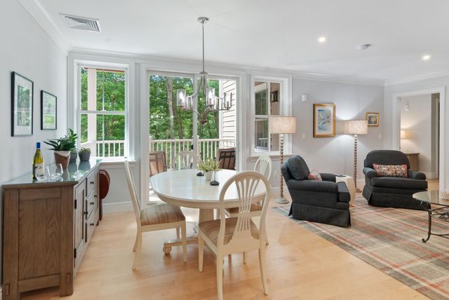 24 Willey Creek Rd Unit 203, Exeter, NH 03833