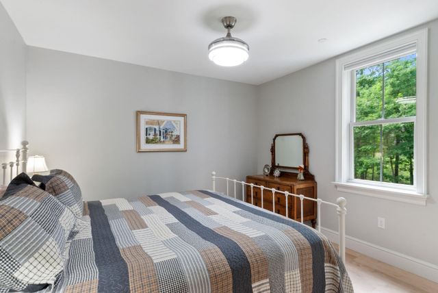 24 Willey Creek Rd Unit 203, Exeter, NH 03833