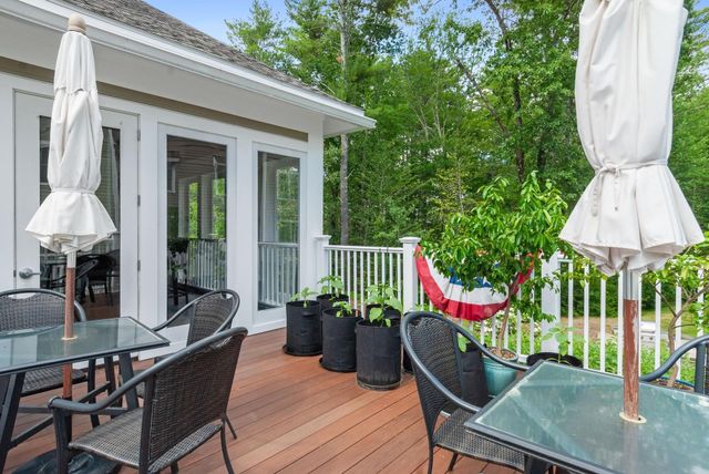 24 Willey Creek Rd Unit 203, Exeter, NH 03833