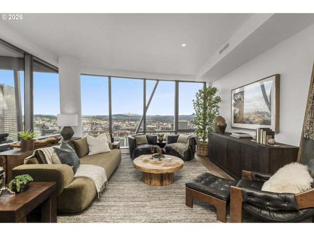 550 Sw 10TH Ave 2306, Portland, OR 97205