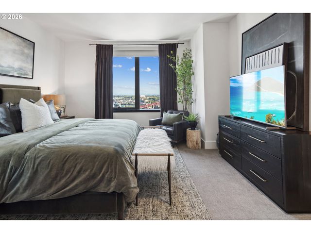 550 Sw 10TH Ave 2306, Portland, OR 97205