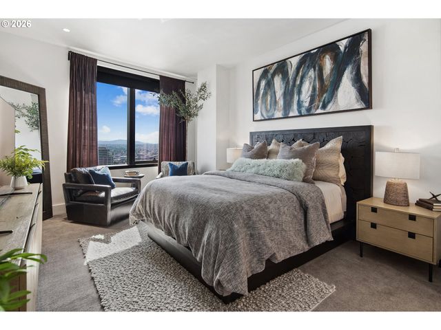 550 Sw 10TH Ave 2306, Portland, OR 97205