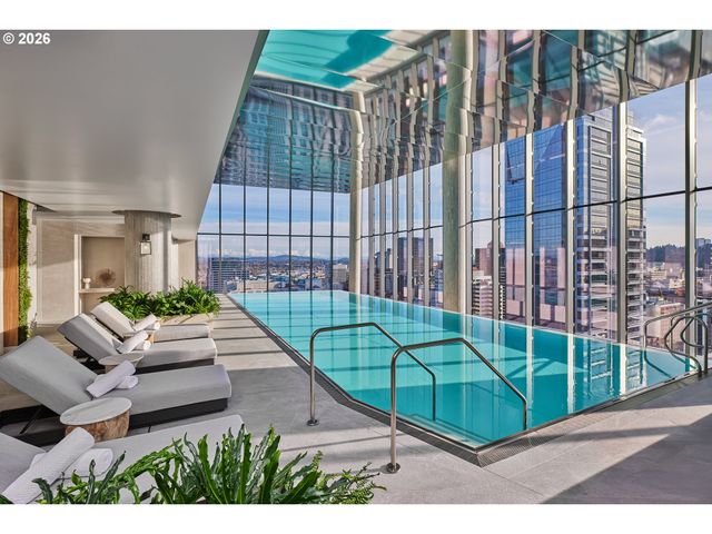 550 Sw 10TH Ave 2306, Portland, OR 97205