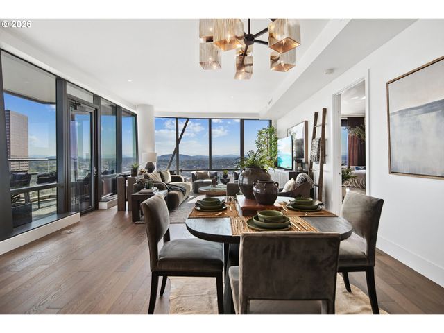 550 Sw 10TH Ave 2306, Portland, OR 97205