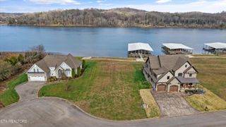 305 Charleston Lgt, Loudon, TN 37774
