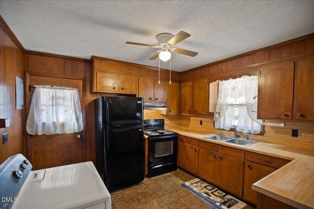 834 Stone Street, Haw River, NC 27258