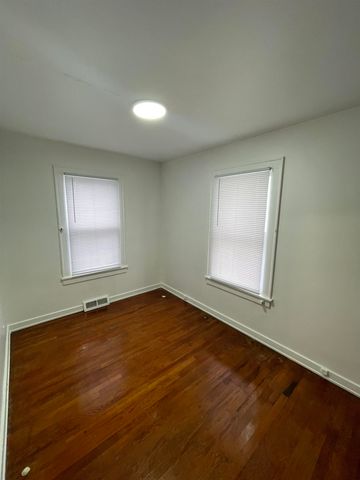 605 E Baltimore Boulevard, Flint, MI 48505