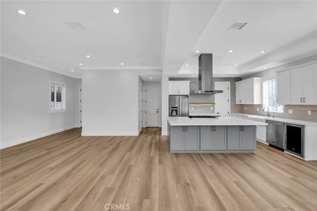 2304 Harriman Lane B, Redondo Beach, CA 90278