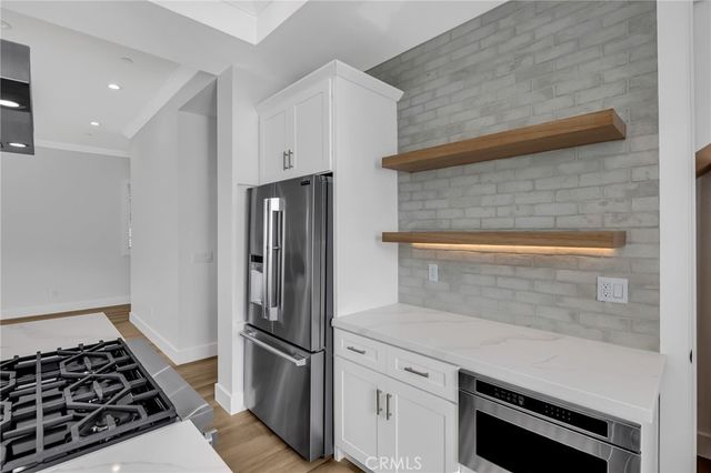 2304 Harriman Lane B, Redondo Beach, CA 90278