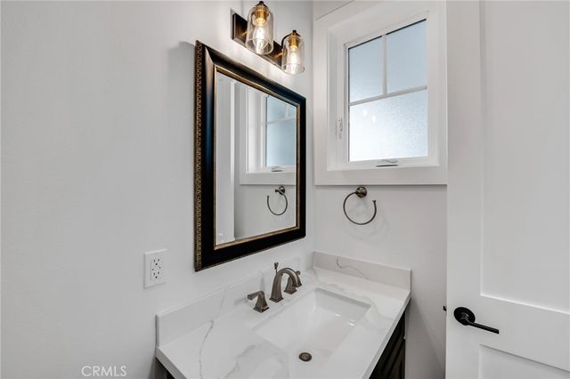 2304 Harriman Lane B, Redondo Beach, CA 90278