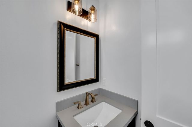 2304 Harriman Lane B, Redondo Beach, CA 90278