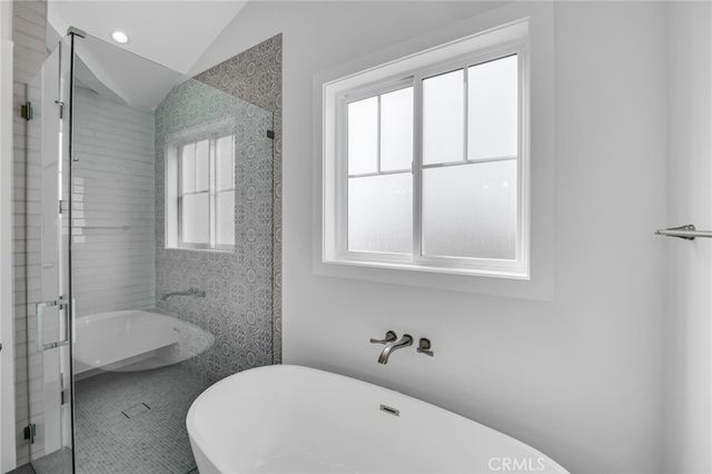 2304 Harriman Lane B, Redondo Beach, CA 90278